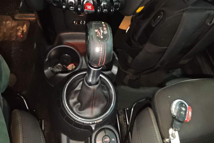 Used MINI MINI 2014 2.0T COOPER S Fun
