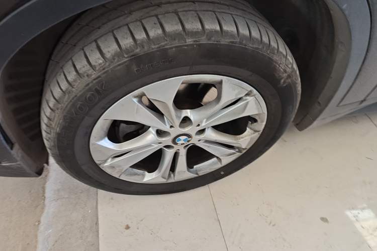 Used BMW X1 2016 sDrive18Li Premium Edition
