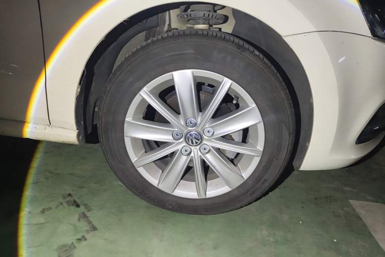 Used Volkswagen Polo 2014 1.4L Automatic Comfort Edition
