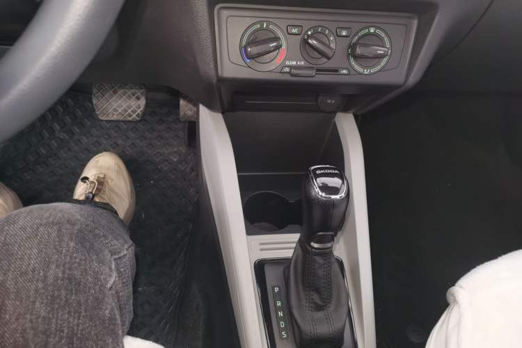 Used Skoda Fabia 2016 1.4L Automatic Car Enjoy Edition