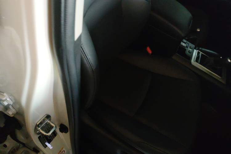 Used Toyota Prado 2018 3.5L Automatic VX NAVI with Rear-Mounted Spare Tire
