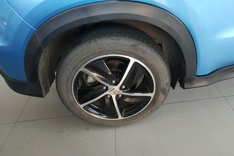 Used Honda Vezel 2019 1.5L CVT Luxury Model China VI
