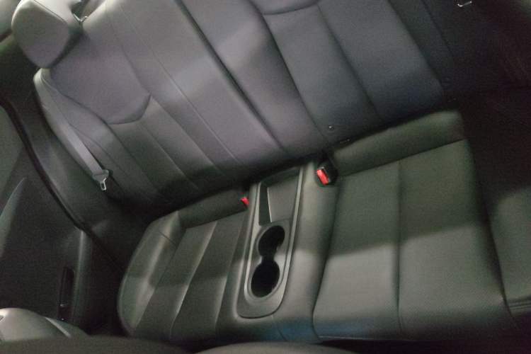 Used Hyundai Veloster 2015 1.6T Automatic Luxury Edition
