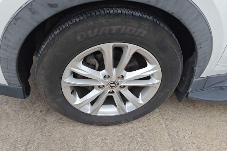 Used Dongfeng Fengon 580 2017 1.5T CVT Smart Connectivity Model

