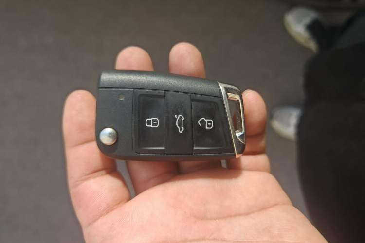 Used Volkswagen Touran 2018 Volkswagen Touran L 280TSI DSG Boundary Edition 7 Seats China VI Standard
