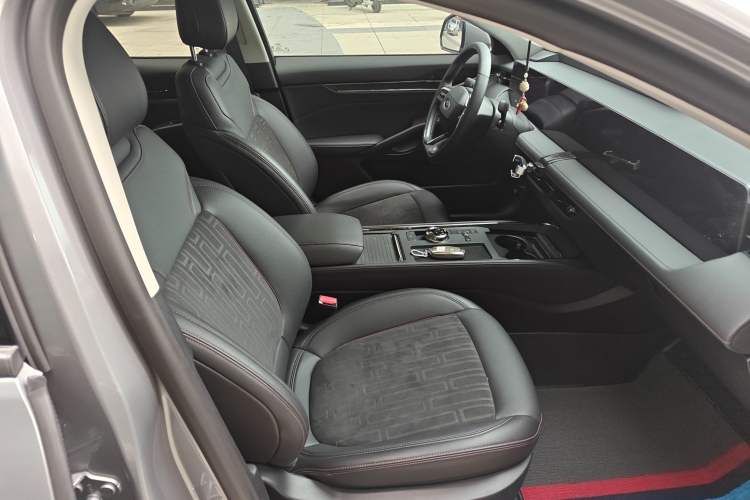 Used Ford Mondeo 2023 EcoBoost 180 Luxury Model
