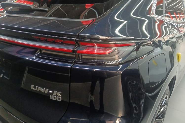 Used Changan UNI-K iDD 2022 Blue Whale iDD 130km 1.5T Prestige Model
