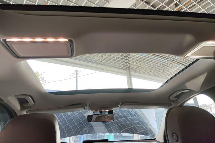 Used Mercedes-Benz E-Class 2021 Facelift E 260 L
