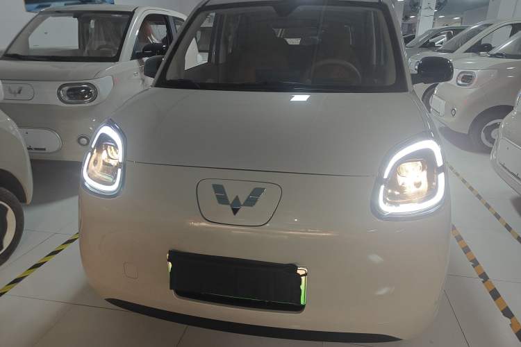 Used Wuling Hongguang MINIEV 2025 Four-Door Version Premium Edition
