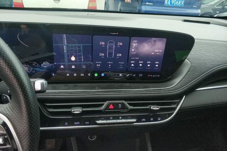 Used Buick LaCrosse 2023 28T Prestige Edition
