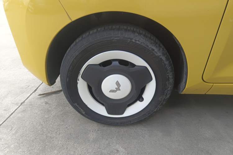 Used Wuling Hongguang MINIEV 2021 Macaron Premium Model – Lithium Iron Phosphate