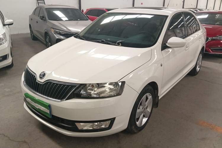 Used Skoda Rapid 2015 1.6L Automatic Smart Selection Model