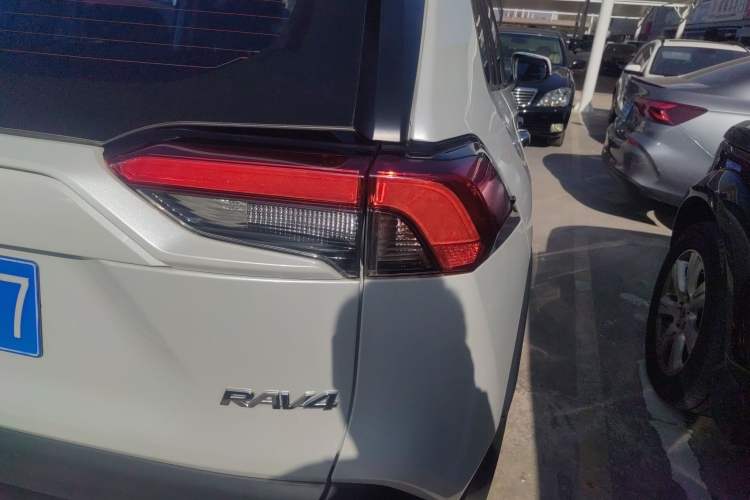 Used Toyota RAV4 2023 2.0L CVT Two-Wheel Drive Urban Edition
