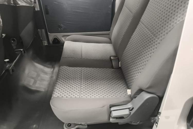 Used Wuling Zhiguang 2023 1.5L Practical Version 5/7 Seats
