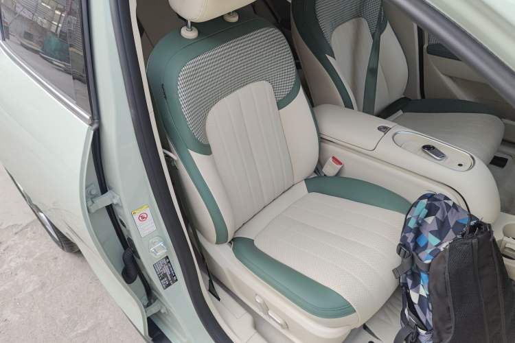 Used ORA Good Cat 2023 401 km Standard Range Prestige Version Lithium Iron Phosphate