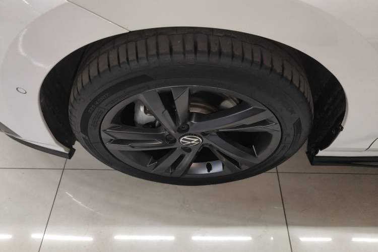 Used Volkswagen Golf 2023 Facelift 280TSI DSG R-Line