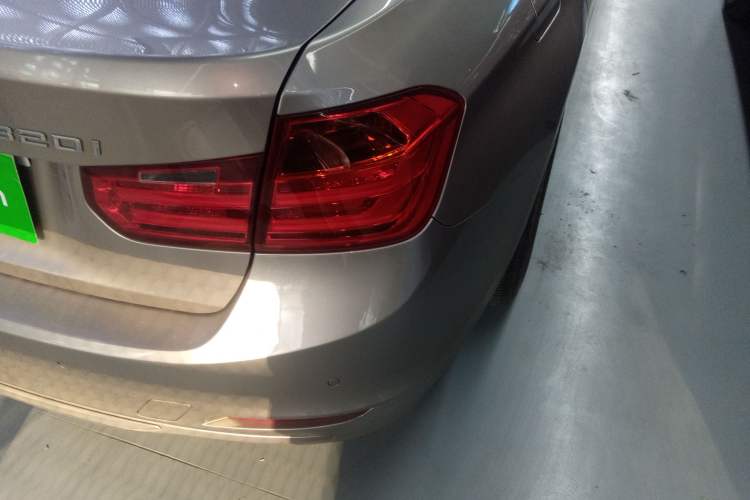 Used BMW 3 Series 2015 320i Luxury Line Stylish Edition
