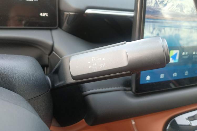 Used AION V 2024 Aion Tyrannosaurus 650 Smart Luxury Edition
