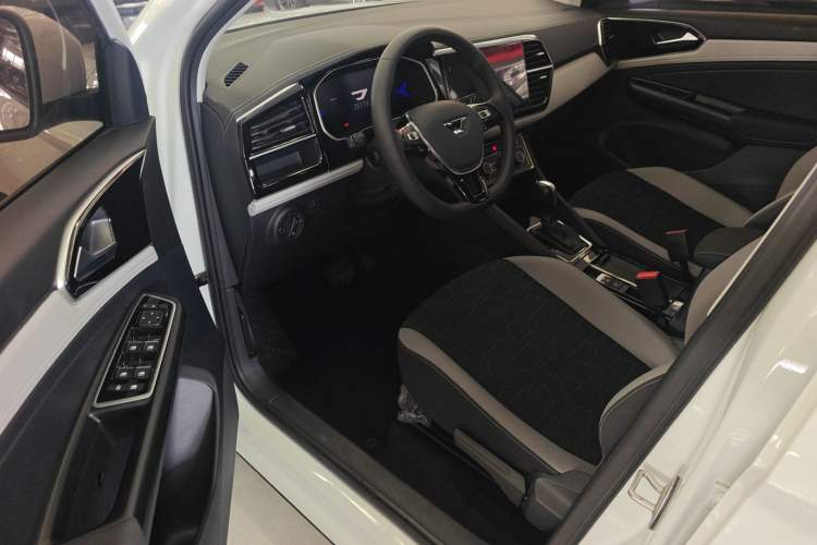 Used Jetta VS7 2024 280TSI Automatic Pioneer Edition
