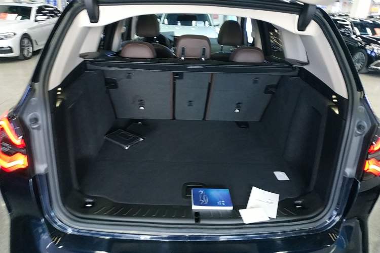 Used BMW iX3 2022 Leading Model
