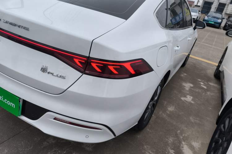 Used BYD Qin PLUS 2023 Champion Edition EV 510KM Beyond Model
