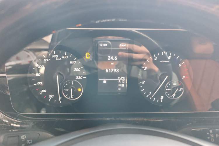 Used Mercedes-Benz Vito 2023 2.0T Elite Version 7 Seats
