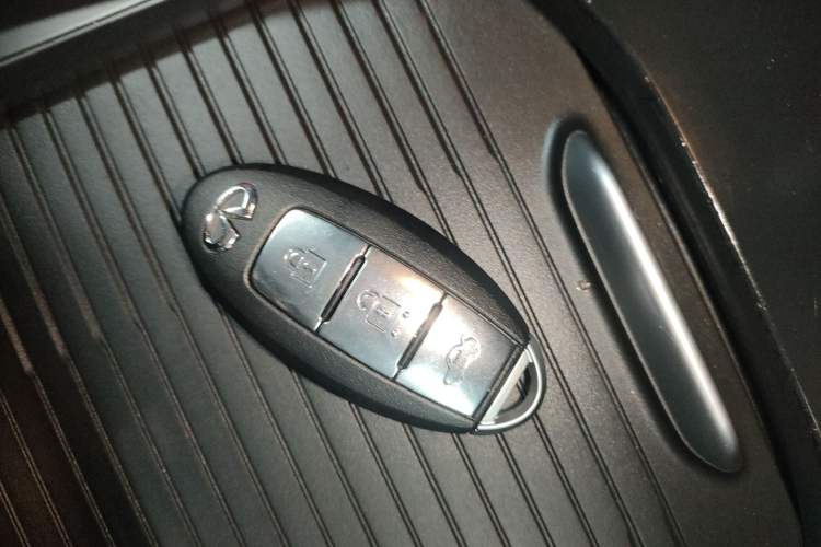 Used Infiniti QX50 2020 2.0T Two-Wheel Drive Fashion Edition
