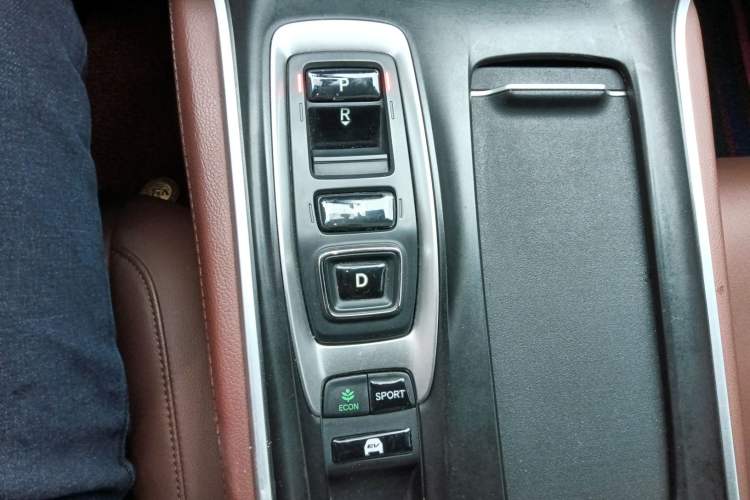 Used Honda Inspire 2019 Rui·Hybrid 2.0L Jingya Edition China VI
