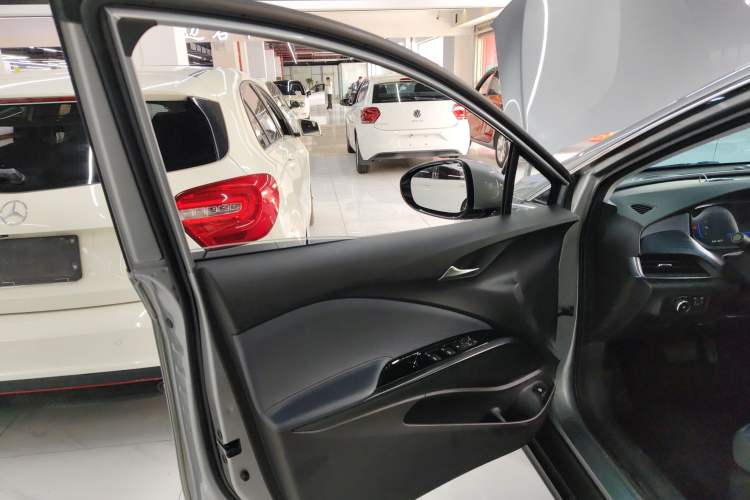 Used Buick Velite 6 2022 Plug-in Hybrid Connected Smart Edition
