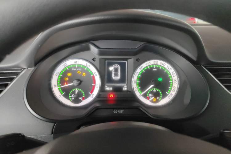 Used Skoda Octavia 2019 1.5L Automatic Smart Drive Luxury Edition China VI Standard