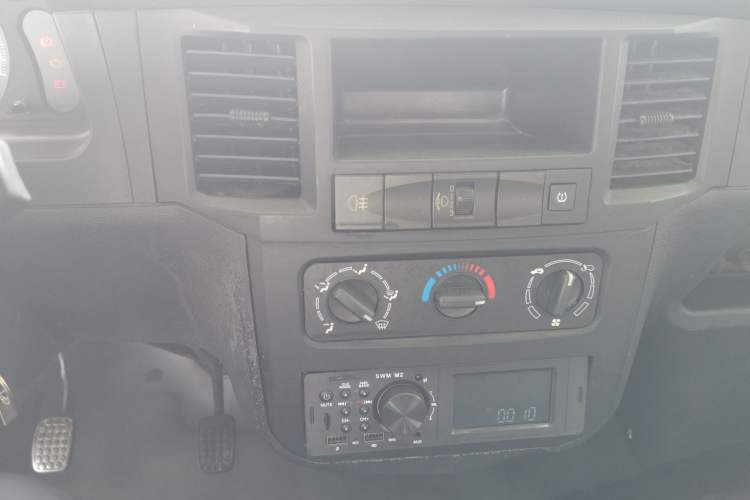 Used Wuling Zhiguang 2020 1.2L Practical Model China VI LSI
