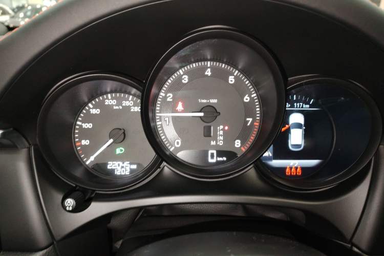 Used Porsche Macan 2024 Macan 2.0T