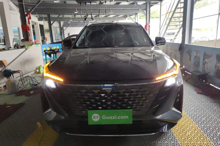 Used Oshan Z6 2023 Blue Whale 1.5T DCT Smart-Led City Edition
