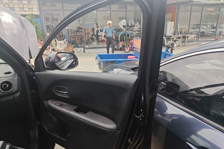 Used Honda XR-V 2015 1.5L LXi CVT Classic Edition
