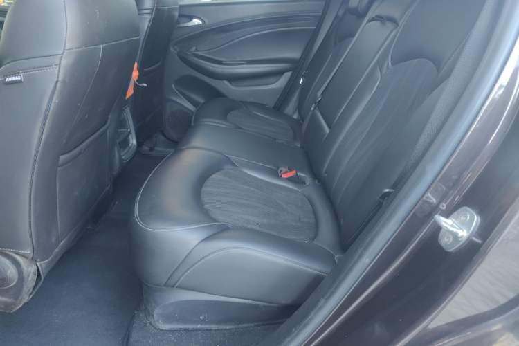 Used Buick Envision 2020 20T Two-Wheel Drive Leading Version
