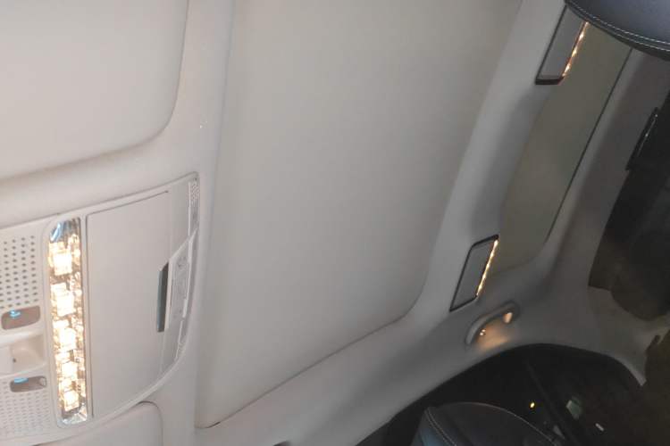 Used Mercedes-Benz C-Class 2017 Facelift C 200 L Sport Edition