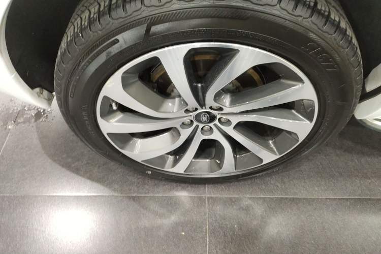 Used Land Rover Discovery Sport 2020 249 PS R-Dynamic Performance Tech Edition 7 Seats
