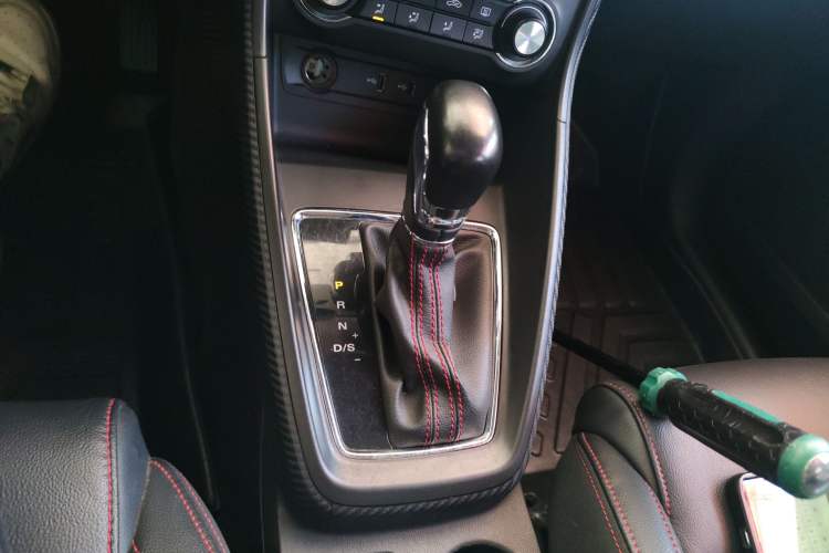 Used MG ZS 2017 16T Automatic Flagship Internet Edition
