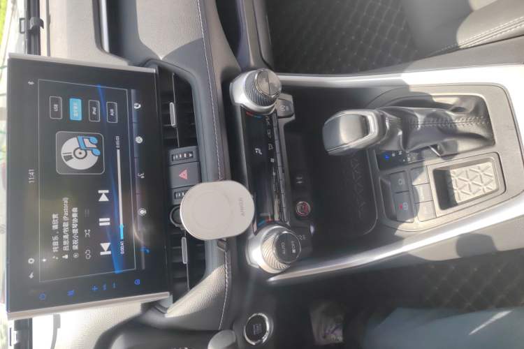 Used Toyota Wildlander 2022 2.0L CVT Two-Wheel Drive Luxury PLUS Edition
