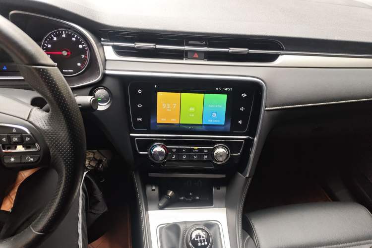 Used MG 6 2017 20T Manual Luxury Smart Connect Version China V Standard
