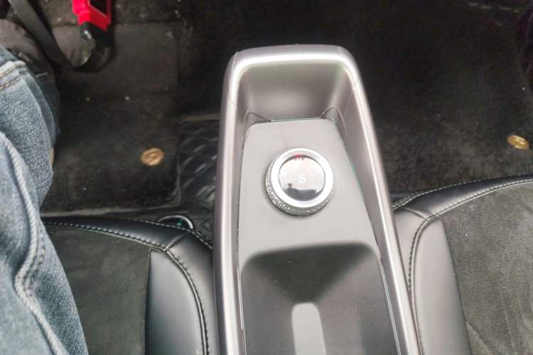 Used  Yuanbao 2022 Smart Version