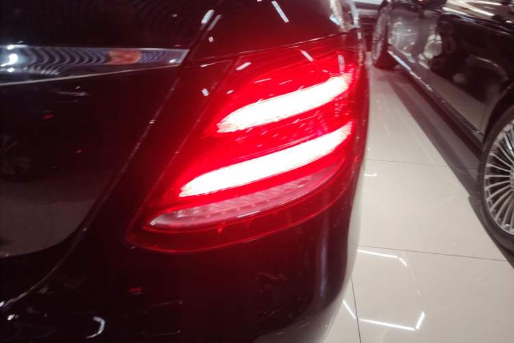 Used Mercedes-Benz E-Class 2019 E 200 L Sport Edition
