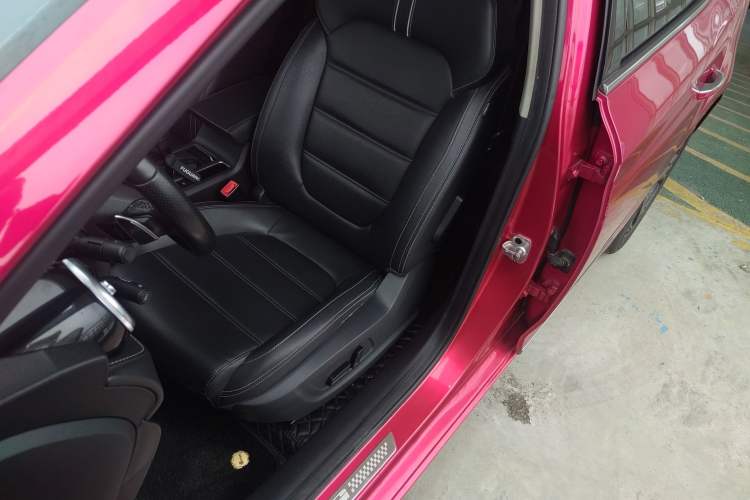 Used MG 6 2017 20T Automatic Luxury Smart Connect Version China V Standard
