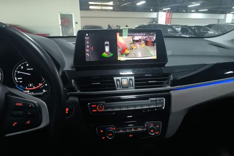 Used BMW X1 2020 sDrive25Li Leading Model
