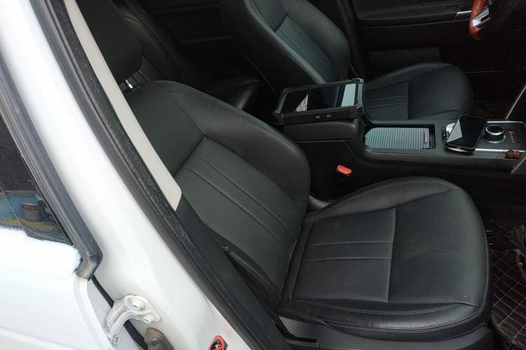 Used Land Rover Discovery Sport 2019 240 PS SE Version China VI Standard