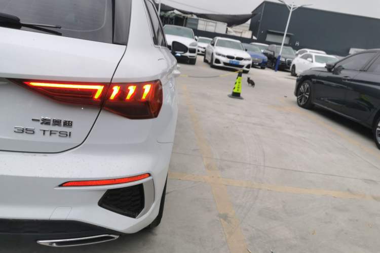 Used Audi A3 2021 Sportback 35 TFSI Fashionable Sports Model
