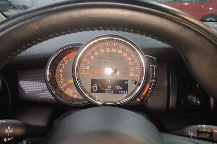 Used  MINI 2016 1.5T COOPER
