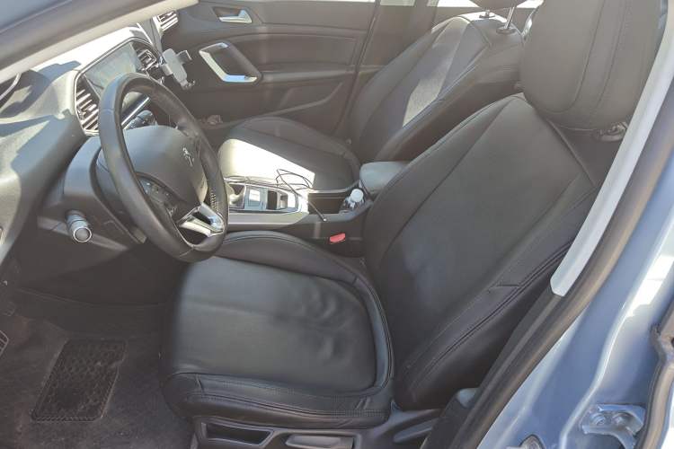 Used Peugeot 308S 2015 1.6T Automatic Jingchi Edition
