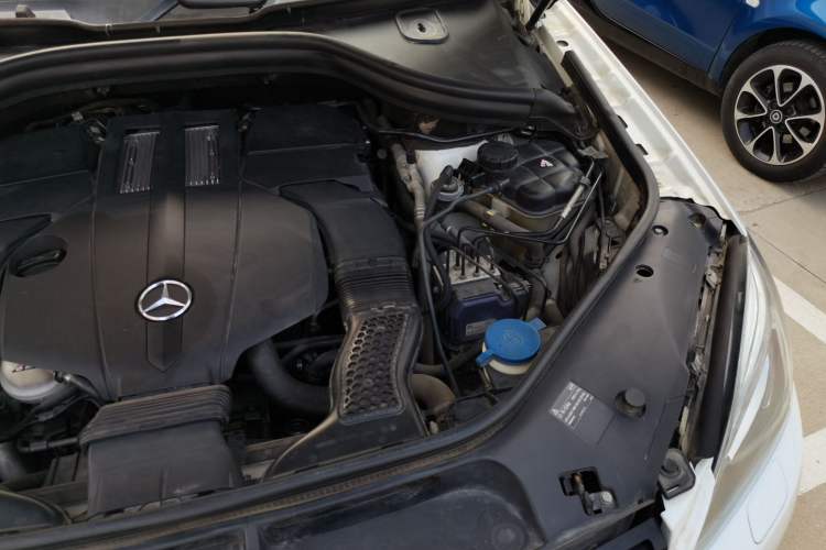 Used Mercedes-Benz M-Class 2014 ML 400 4MATIC Dynamic Model