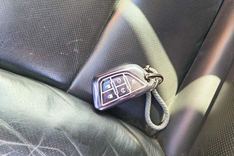 Used Cadillac XTS 2014 28T Luxury Model
